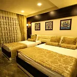 Venus Hotel 3*