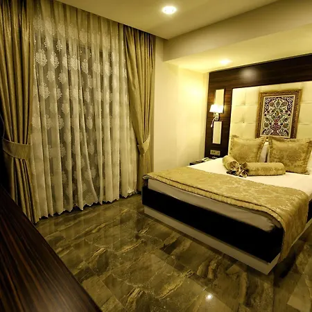 Venus Hotell 3*